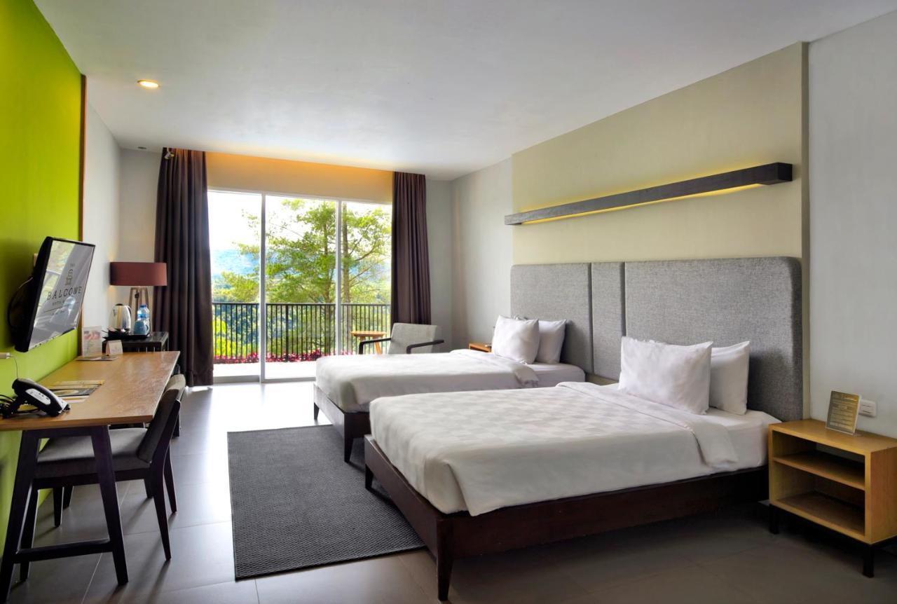 The Balcone Suites & Resort Bukittinggi Exterior photo