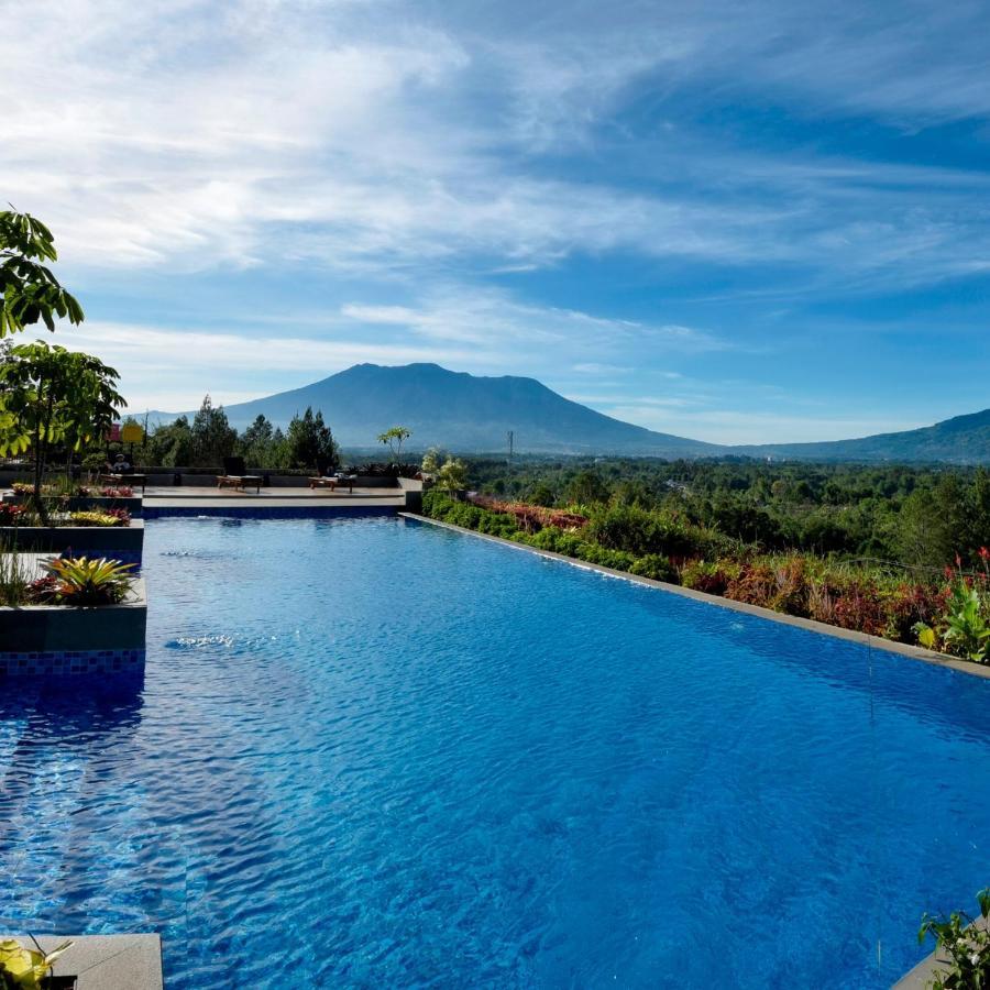 The Balcone Suites & Resort Bukittinggi Exterior photo