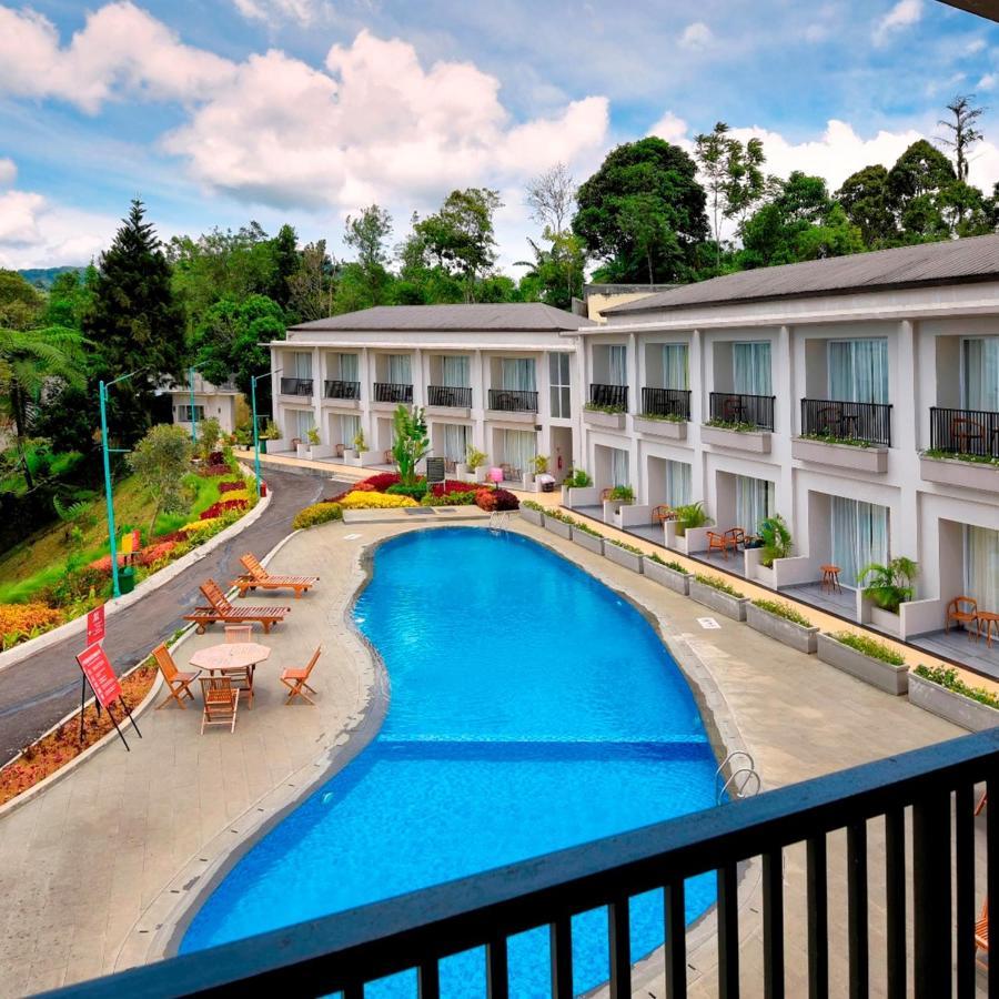 The Balcone Suites & Resort Bukittinggi Exterior photo