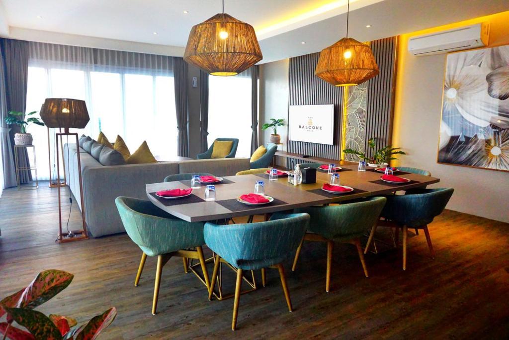 The Balcone Suites & Resort Bukittinggi Exterior photo