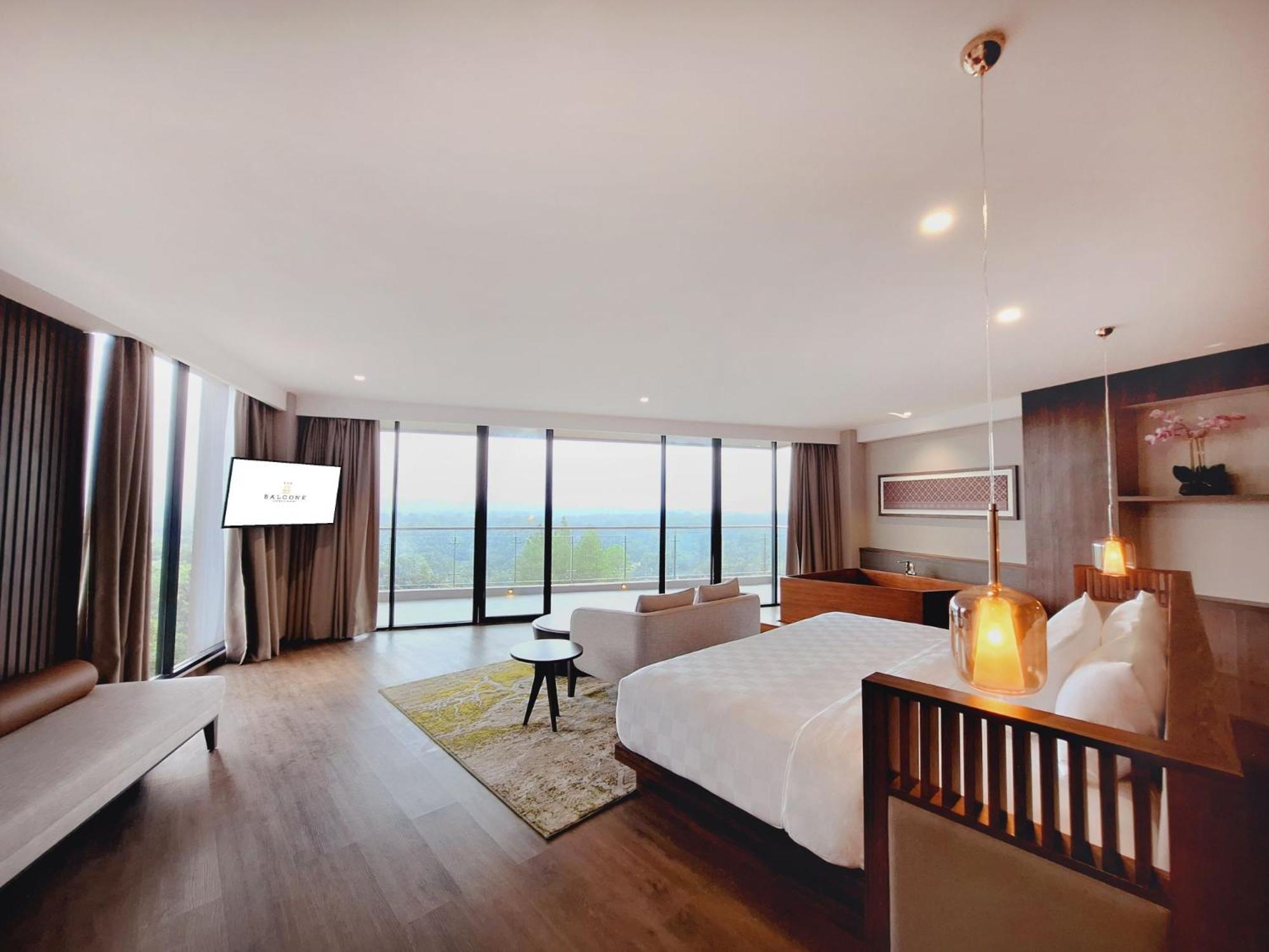 The Balcone Suites & Resort Bukittinggi Exterior photo