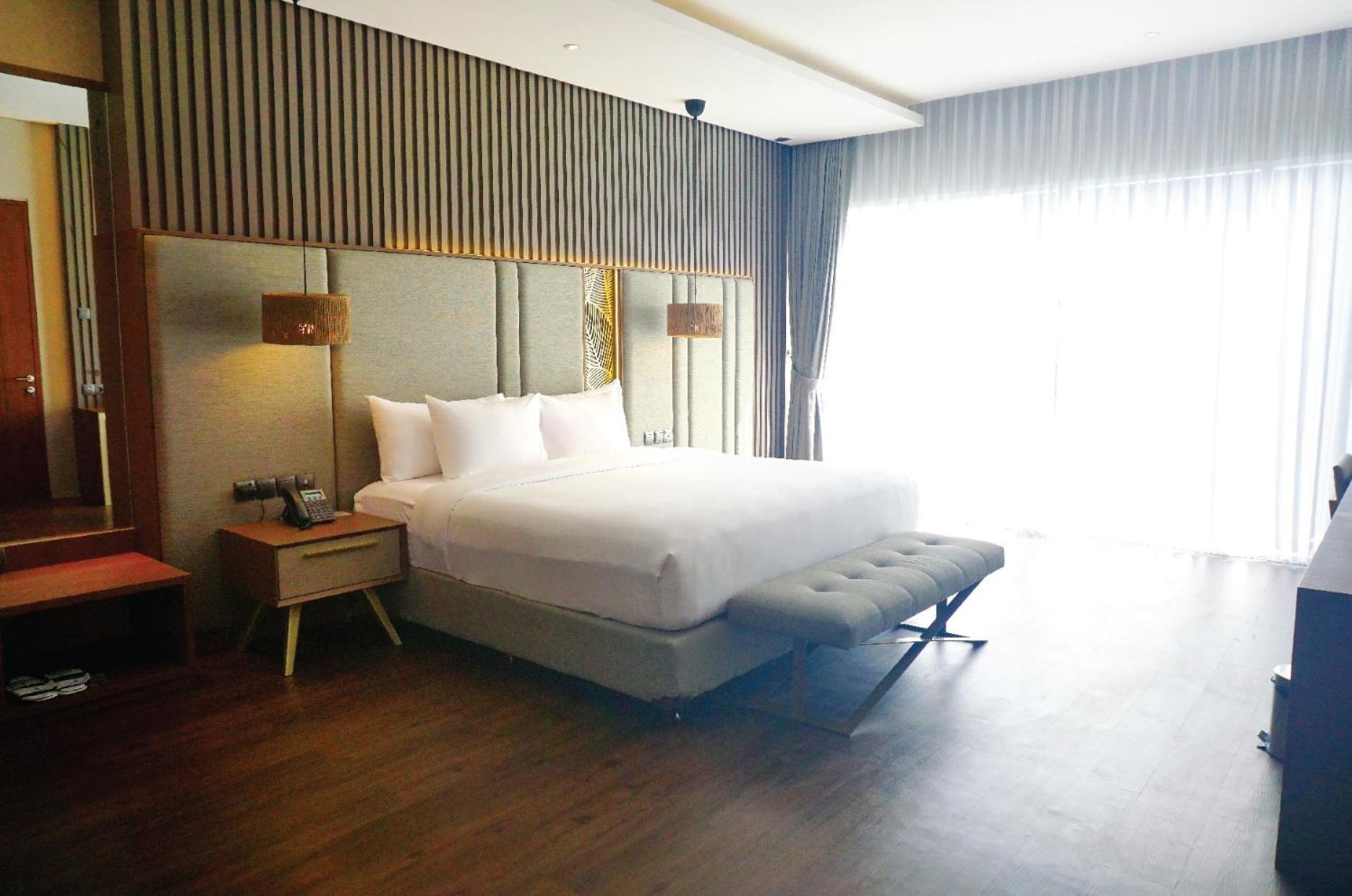 The Balcone Suites & Resort Bukittinggi Exterior photo