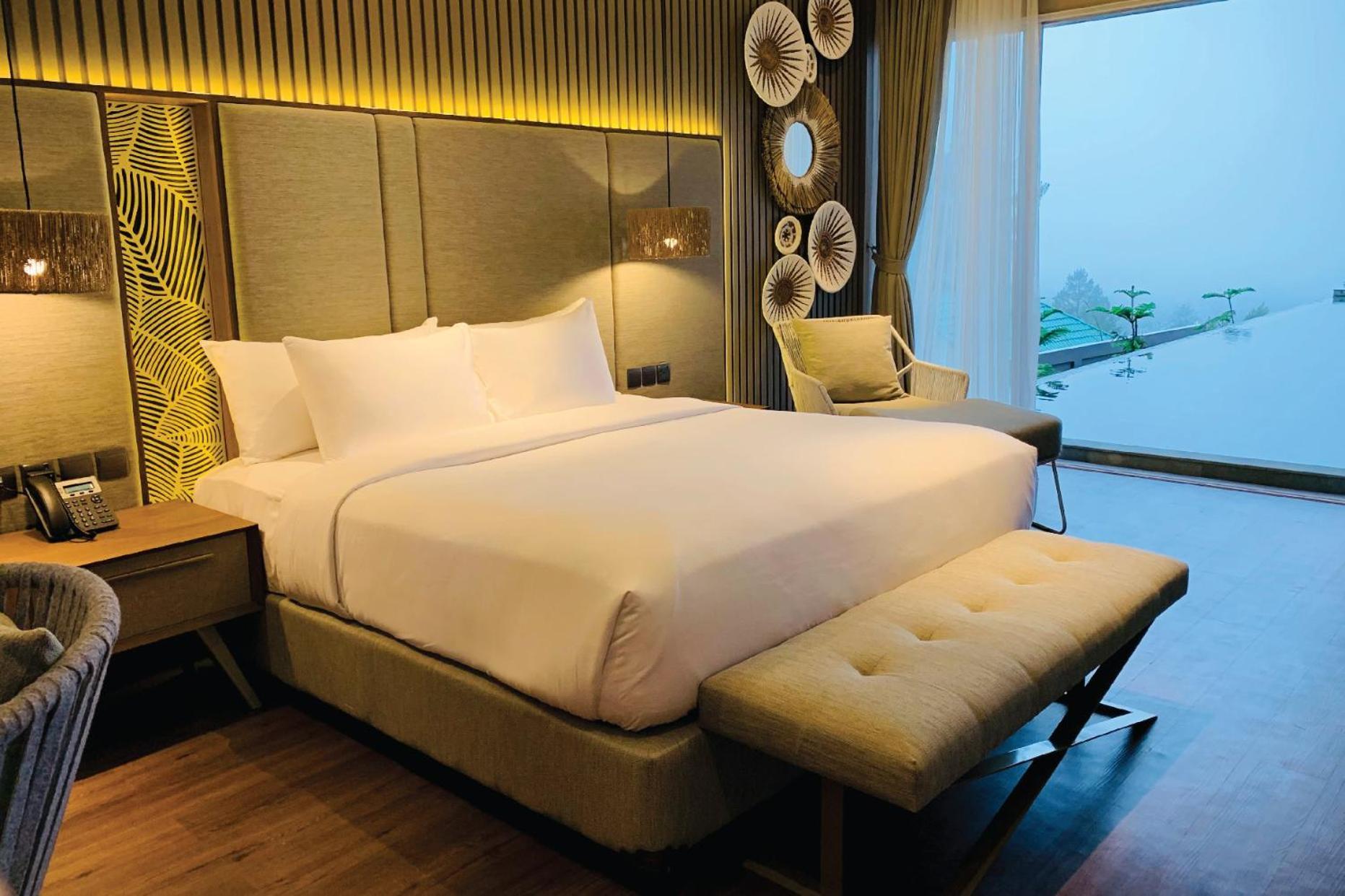 The Balcone Suites & Resort Bukittinggi Exterior photo